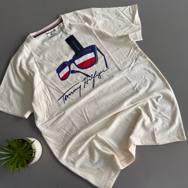 TOMMY HILFIGER T- SHIRT - 15
