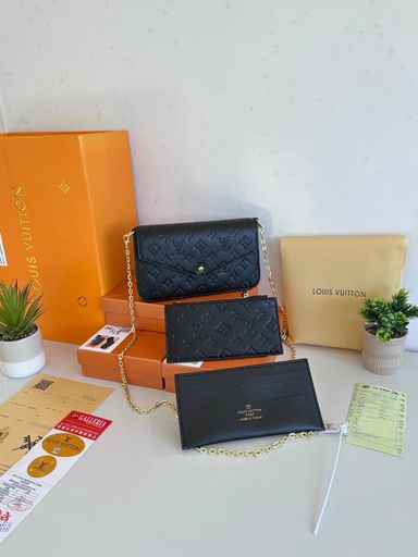 Louis Vuitton Clutch