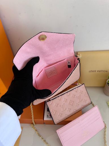 Louis Vuitton Clutch
