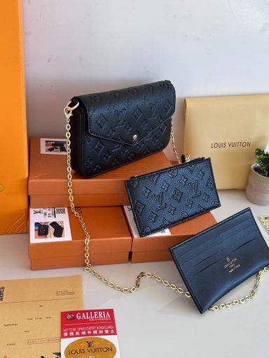 Louis Vuitton Clutch