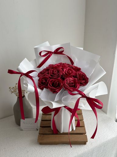 11 Stalk Soap Rose Ribbon Bouquet 
