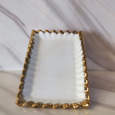 Assiette Rectangulaire Élégante - طبق مستطيل أنيق