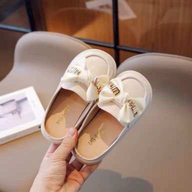 Order 7 pairs of baby shoes (catalog 