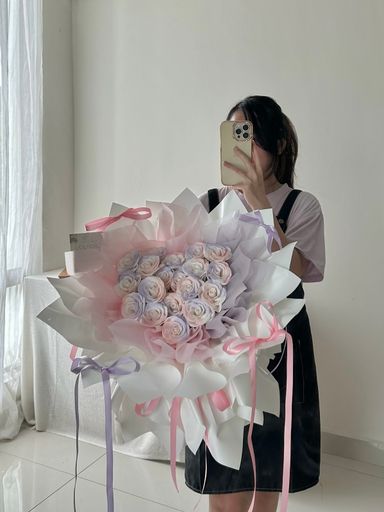 19 Stalk Manta Soap Rose Bouquet  