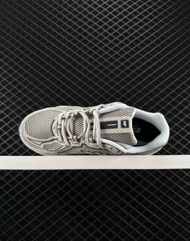 NEW BALANCE T40