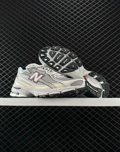 NEW BALANCE T40