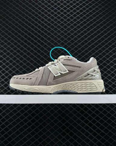 NEW BALANCE 1906R