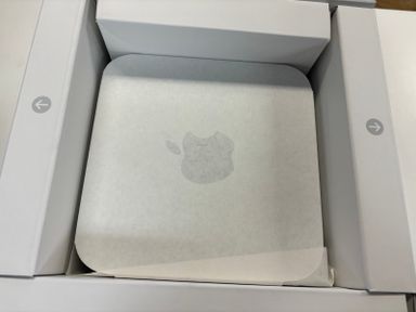 Apple Mac Studio M2 Max chip 32gb ram