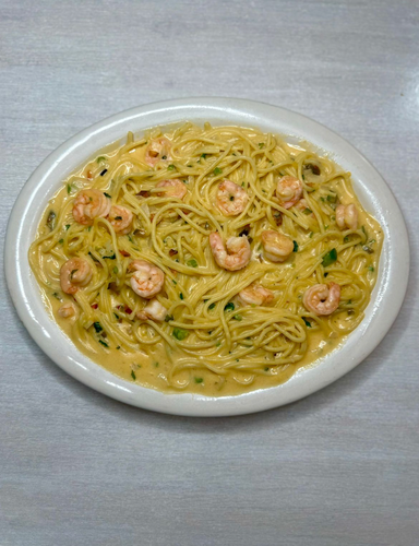 Spaghetti con camarones