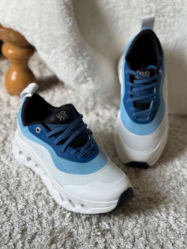 ON CLOUD - BLUE