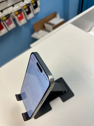 iPhone 15 Pro 128 GB Sim Unlocked & E Sim Titanium white