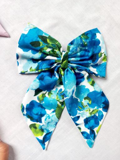 🎀 Twinkle Bow – Floral Cotton