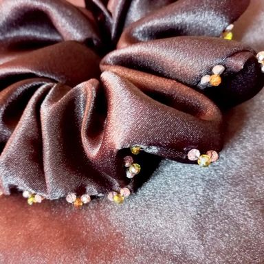 🌷 Royal Scrunchies