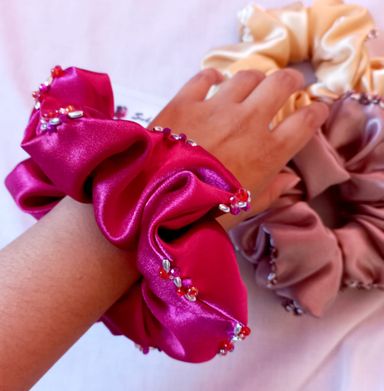 🌷 Royal Scrunchies