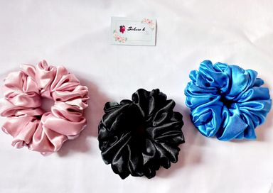 🧕 Hijab-Friendly Voluminous Scrunchies