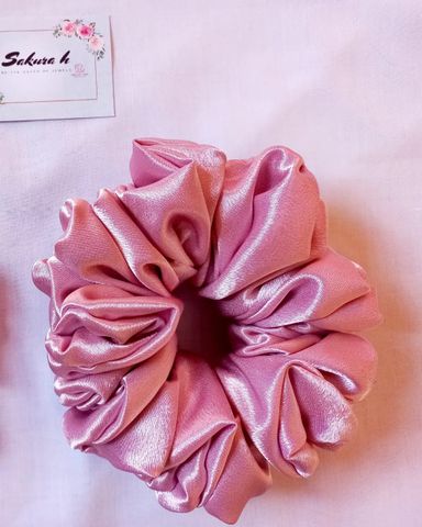 🧕 Hijab-Friendly Voluminous Scrunchies