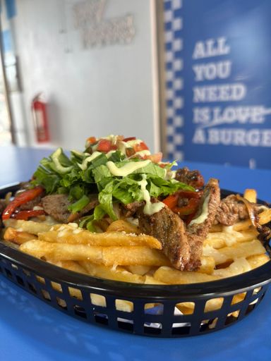 Fancy fries de carne