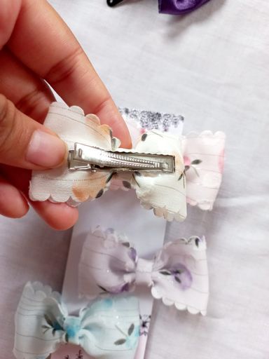 🌸 Pastel Floral Bow Clips