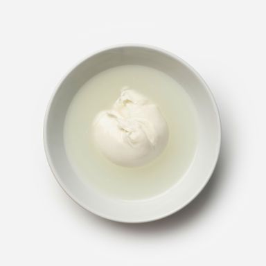 Roots Truffle Burrata 125g