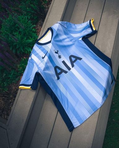 Tottenham Hotspur 2024/25 away kit