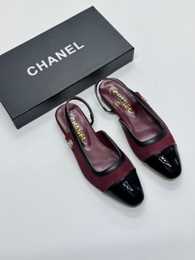 CHANEL - MAROON