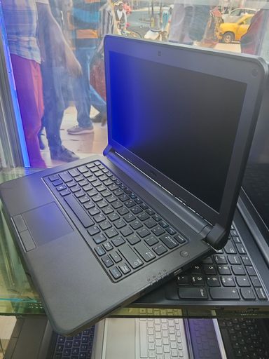 DELL DUAL CORE 500GB ET 4GB RAM ECRANT TACTILE 14,0’