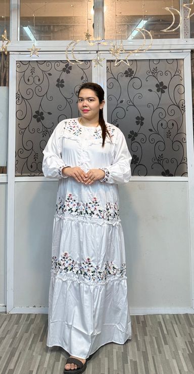 Indo ချည်ဂါဝန်