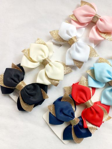 ✨ Glitter Edge Bow Clip