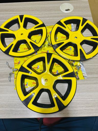 Wheel cover  Tyre 1