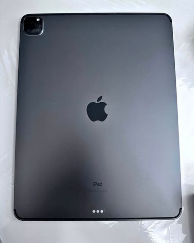 iPad Pro 12.9” (4ème Génération) – 128 Go – Wi-Fi + Cellular 🚀
