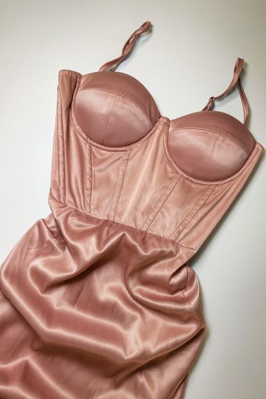 Vestido corset satinado color rosa empolvado - Size S