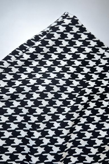 Falda corta estampado pata de gallo blanco y negro - Size M