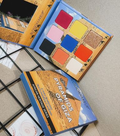 Blossom eye shadow 