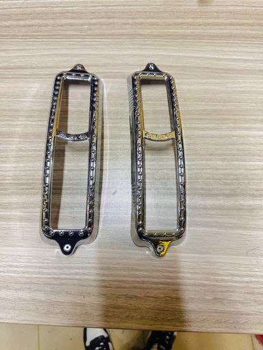 Side frame indicator front set