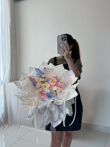 Blue Pink Dopamine Soap Flower Mixed Bouquet