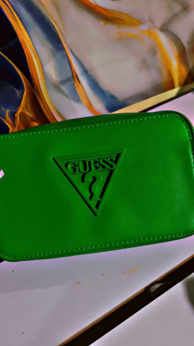 MOM-ments On the Go 👛💕🛍️🛒