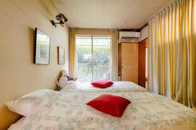 Apartment in Almaty | 2 guests • 1 bedroom • 1 bed • 1 bath ｜# ID (公寓模板)