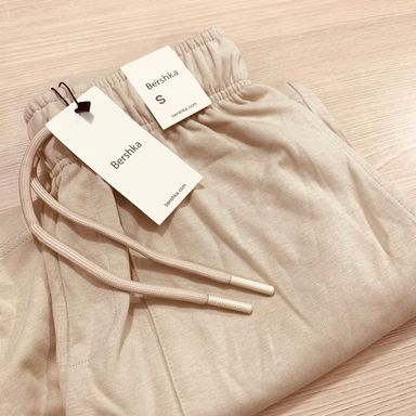 BERSHKA COTTON SHORTS -  BISCUIT 01 (SMOOTH)