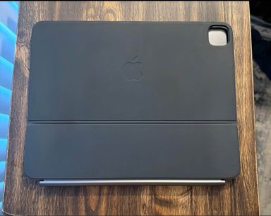 ✨ Apple iPad Pro 13″ M4 (512 Go, Wi-Fi) + Magic Keyboard Noir ✨