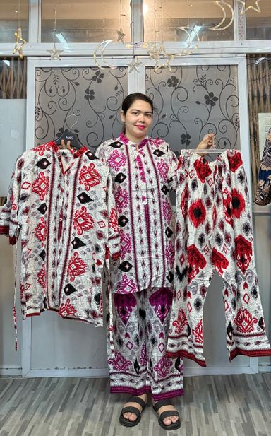 Local Dress 2925
