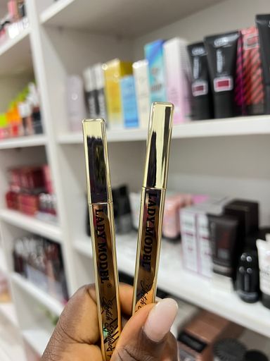 Eye-liner feutre Lady model