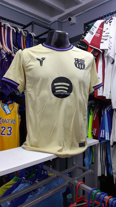 Barcelona away 25/26 Fan Version.