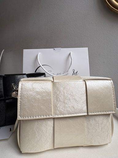 Patchwork elegance crossbody bag 