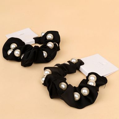 Boxed black beaded large intestine ring