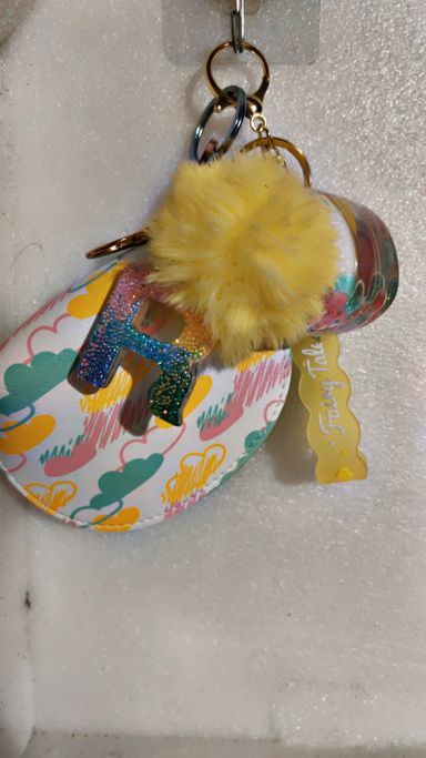 MOM-ments Customized KeyChain Girls 💕🛍️