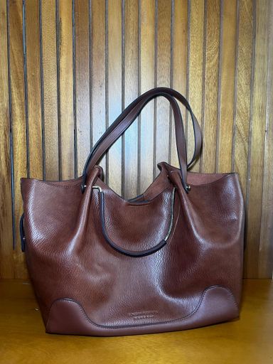 Cartera tote de cuero Sondra Roberts marrón