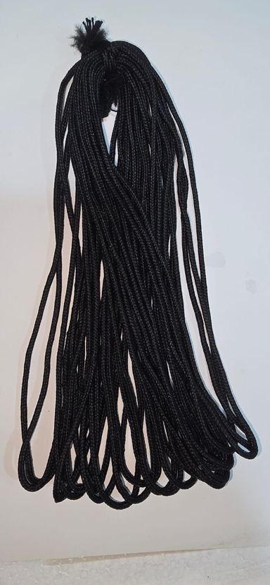 Red/Black String Bundle