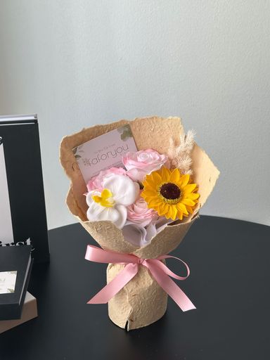 Dong Ba 3 Stalk Soap Flower Mixed Bouquet ｜东巴3朵香皂混搭花束