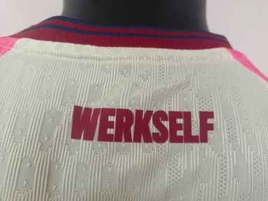 Bayer Leverkusen  2025/26 Away Shirt