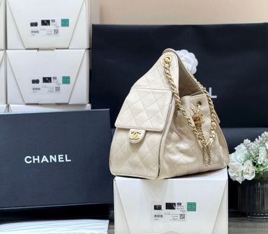 Chanel 25